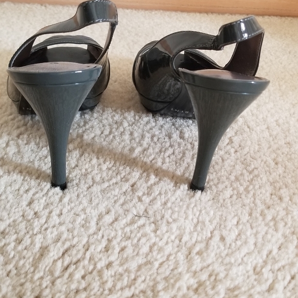 Shoes - Picture 4 of 4